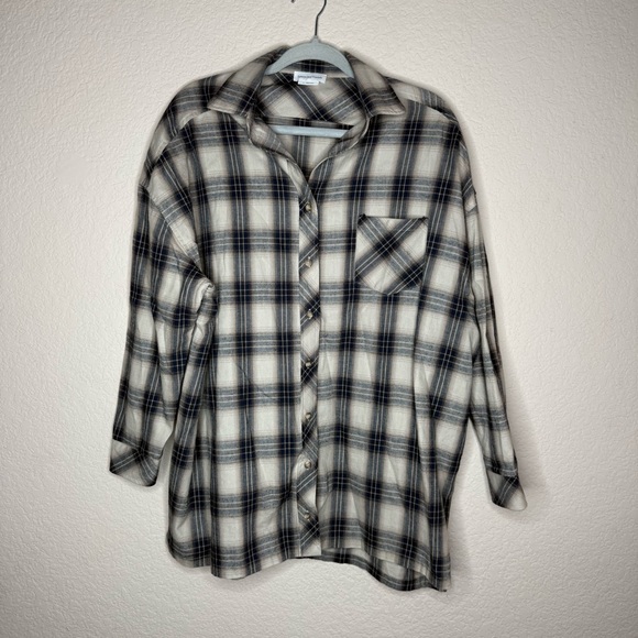 Lovers & Friends Women's Size Small Gela Oversized Button Down Plaid Shirt Top - Picture 3 of 5